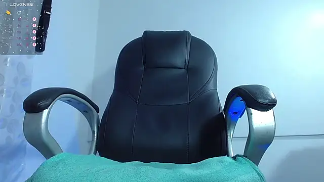 Snapshot of Matthew_Boy_ chatting on February 2025 08:07:01 AM Matthew Boy online show from February 2025 08:07:01 AM