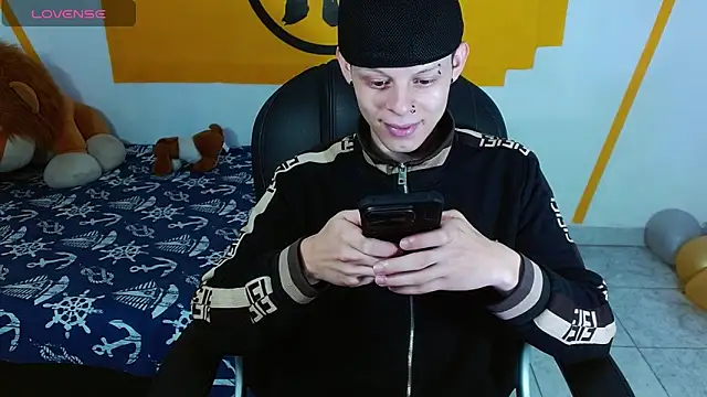 Snapshot of Matthew_Boy_ chatting on January 2025 11:44:02 AM Matthew Boy online show from January 2025 11:44:02 AM