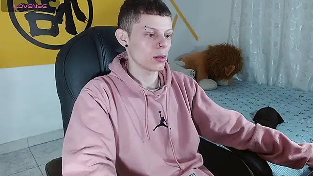 Snapshot of Matthew_Boy_ chatting on February 2025 04:52:02 AM Matthew Boy online show from February 2025 04:52:02 AM