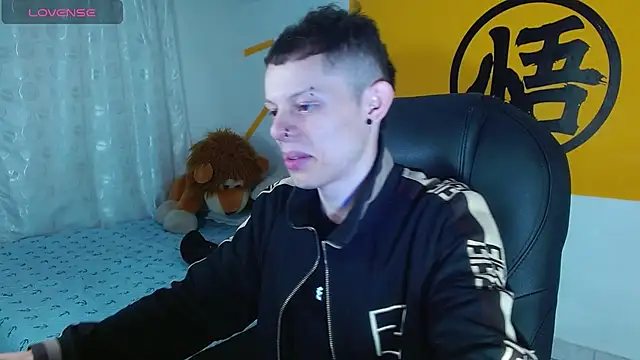 Snapshot of Matthew_Boy_ chatting on February 2025 01:33:01 PM Matthew Boy online show from February 2025 01:33:01 PM