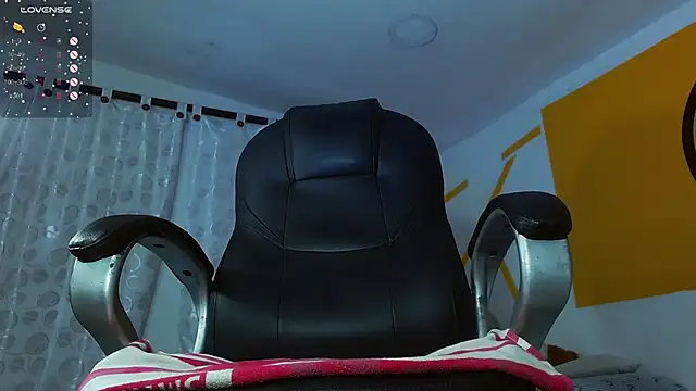 Snapshot of Matthew_Boy_ chatting on February 2025 12:14:02 PM Matthew Boy online show from February 2025 12:14:02 PM