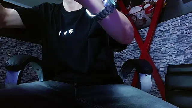 Snapshot of Matthew_Boy_ chatting on March 2025 09:17:01 PM Matthew Boy online show from March 2025 09:17:01 PM