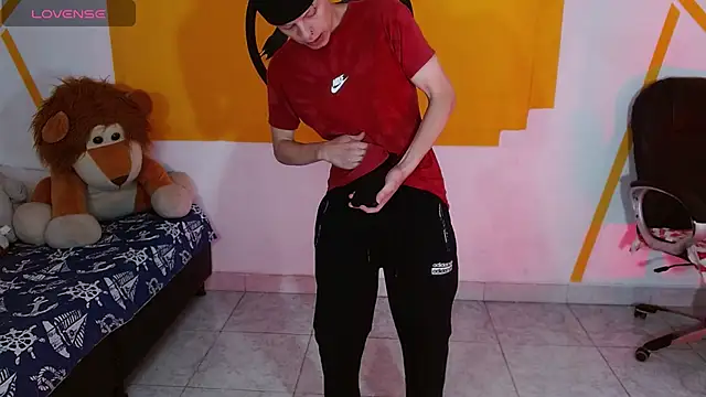 Snapshot of Matthew_Boy_ chatting on February 2025 05:41:01 AM Matthew Boy online show from February 2025 05:41:01 AM