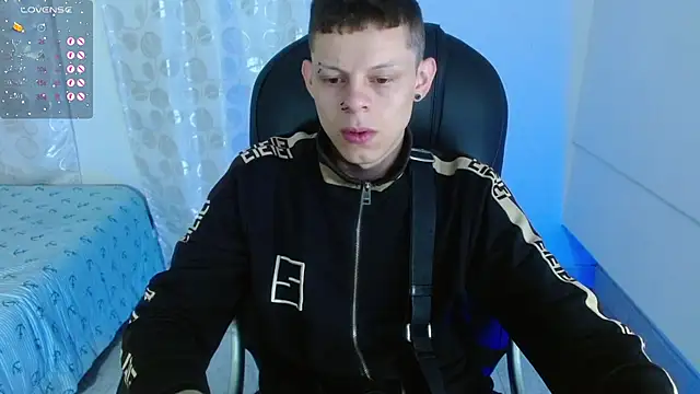 Snapshot of Matthew_Boy_ chatting on February 2025 05:02:01 AM Matthew Boy online show from February 2025 05:02:01 AM