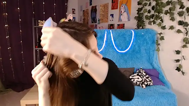 Snapshot of Hermione_Reid chatting on January 2025 04:30:01 AM Hermione Reid online show from January 2025 04:30:01 AM