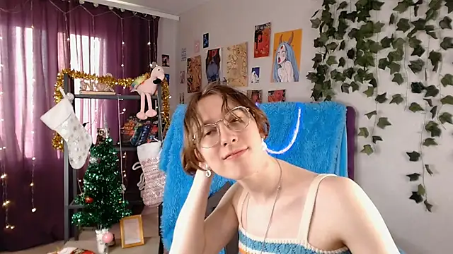 Snapshot of Hermione_Reid chatting on January 2025 10:45:01 AM Hermione Reid online show from January 2025 10:45:01 AM