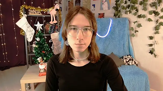 Snapshot of Hermione_Reid chatting on January 2025 04:36:02 AM Hermione Reid online show from January 2025 04:36:02 AM