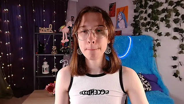 Snapshot of Hermione_Reid chatting on January 2025 08:50:01 AM Hermione Reid online show from January 2025 08:50:01 AM