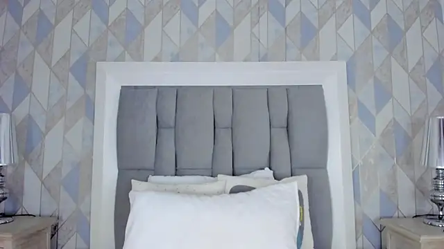 Snapshot of anais_cooper chatting on October 2025 11:42:01 AM anais cooper online show from October 2025 11:42:01 AM