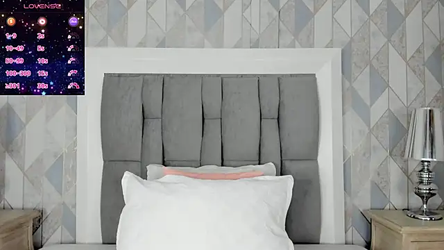 Snapshot of anais_cooper chatting on December 2025 11:42:01 AM anais cooper online show from December 2025 11:42:01 AM