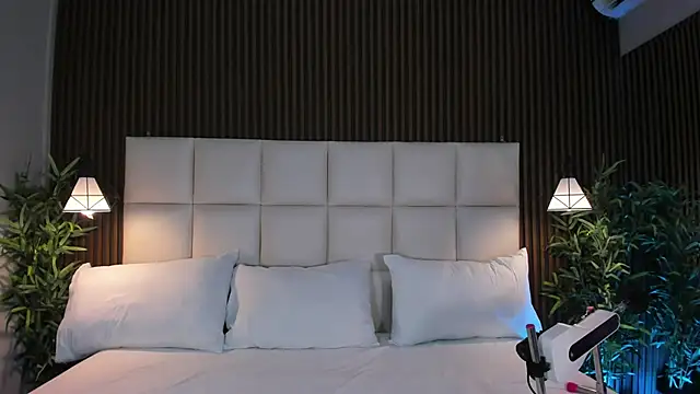 CailynBrowm online show from November 2025 04:38:02 AM