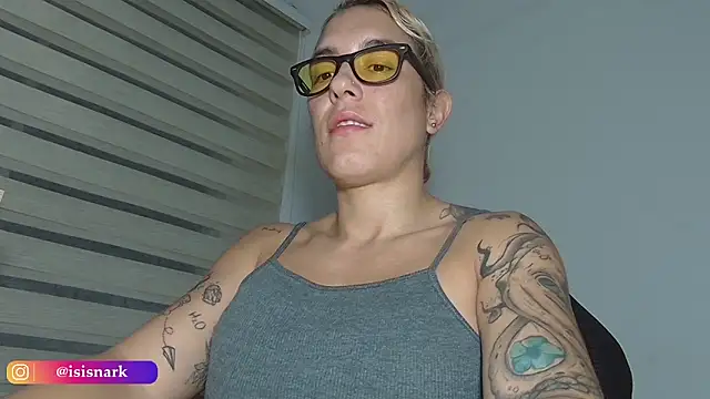 Isis69  online show from April 2026 11:44:01 PM