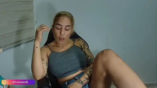 Isis69  online show from October 2025 01:28:02 AM