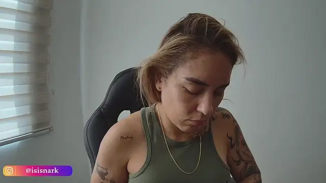 Isis69  online show from January 2026 06:57:01 PM