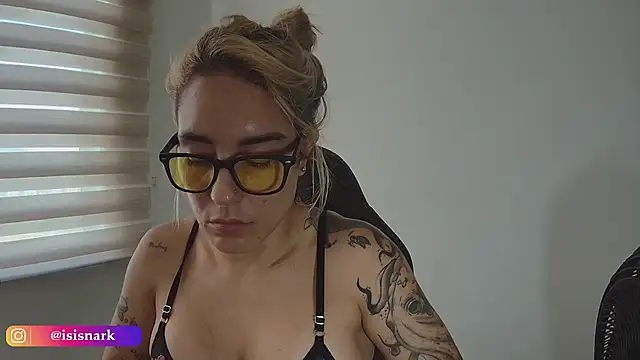 Isis69  online show from April 2026 09:50:02 PM