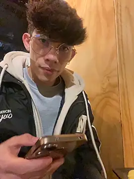 thiagomurphyy online show from November 2025 02:04:01 AM