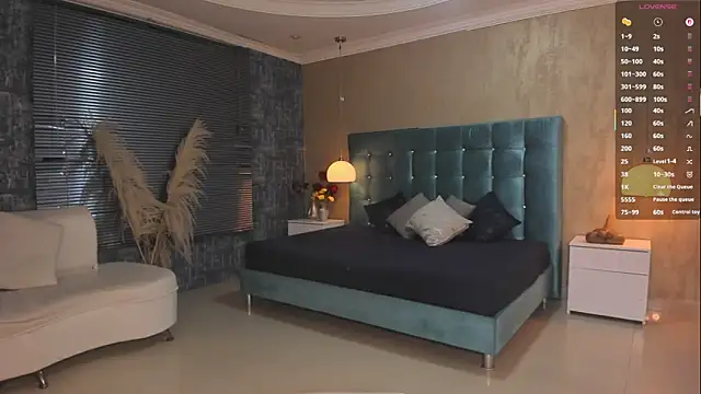 MelanieRioss online show from February 2026 01:33:02 PM