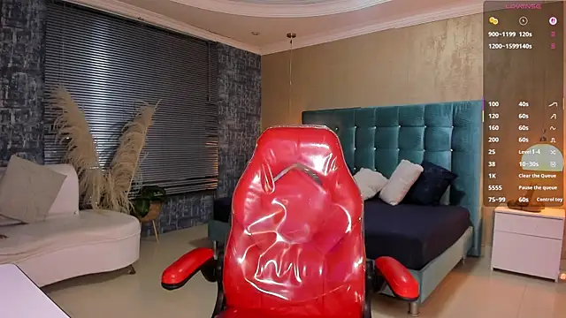 Snapshot of MelanieRioss chatting on May 2026 01:50:01 PM MelanieRioss online show from May 2026 01:50:01 PM