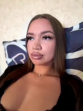 Snapshot of bunnyrich chatting on December 2025 10:20:01 AM bunnyrich online show from December 2025 10:20:01 AM