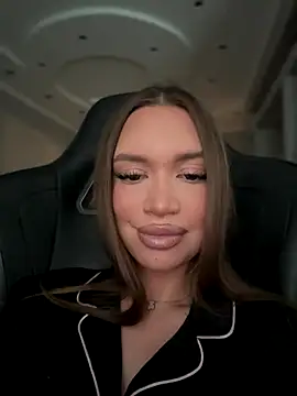 Snapshot of bunnyrich chatting on December 2025 09:19:02 AM bunnyrich online show from December 2025 09:19:02 AM