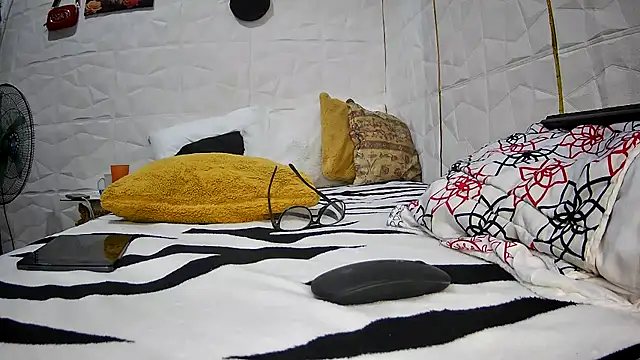 Snapshot of Mendoza_Amaranata chatting on September 2025 03:35:01 AM Mendoza Amaranata online show from September 2025 03:35:01 AM