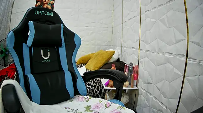 Snapshot of Mendoza_Amaranata chatting on February 2025 11:43:02 PM Mendoza Amaranata online show from February 2025 11:43:02 PM