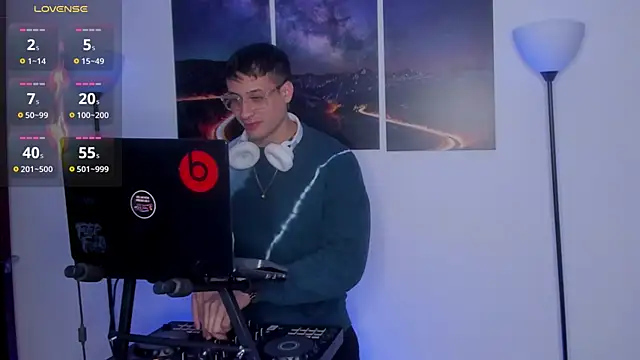 Snapshot of matt_saill chatting on November 2025 07:01:02 AM matt saill online show from November 2025 07:01:02 AM