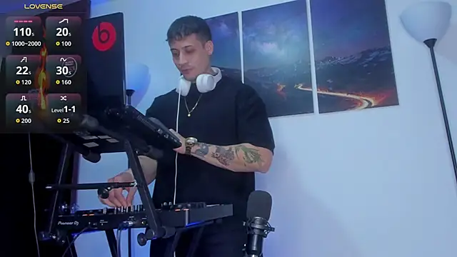 Snapshot of matt_saill chatting on November 2025 01:21:02 AM matt saill online show from November 2025 01:21:02 AM