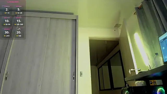 Nina Fuentes online show from September 2025 11:44:02 PM