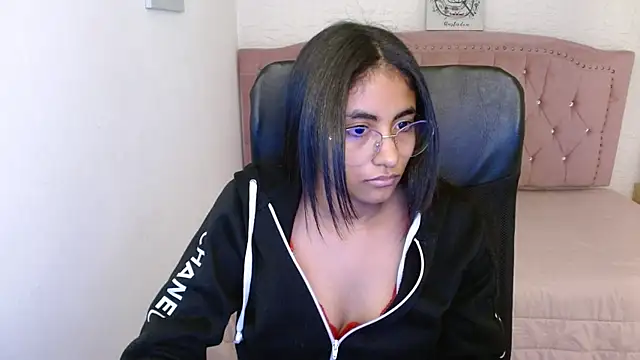 shaneelle online show from March 2025 06:14:02 AM