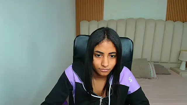 shaneelle online show from February 2026 06:19:02 AM