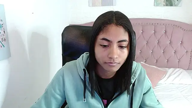 shaneelle online show from September 2025 03:06:02 AM
