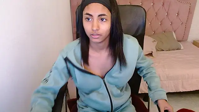 shaneelle online show from March 2025 09:14:02 AM