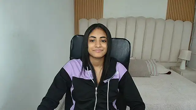 shaneelle online show from April 2026 03:13:02 AM