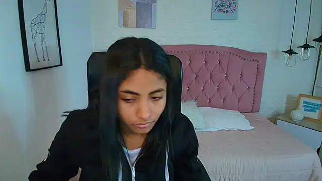 shaneelle online show from November 2025 03:06:02 AM