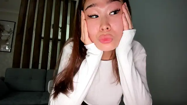 Snapshot of Yukisans chatting on November 2025 12:54:01 PM Yukisans online show from November 2025 12:54:01 PM