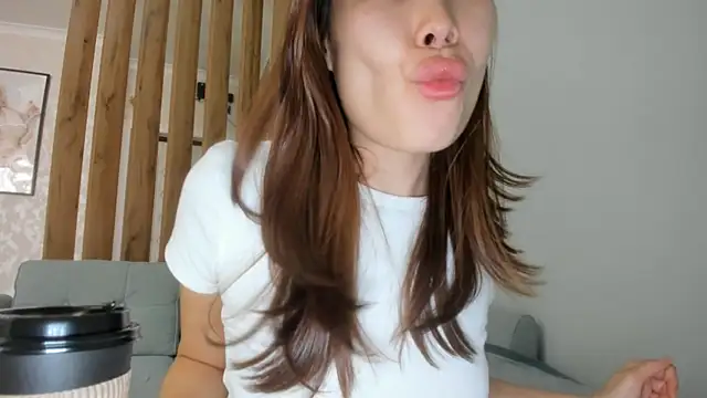 Yukisans online show from October 2025 06:50:02 AM