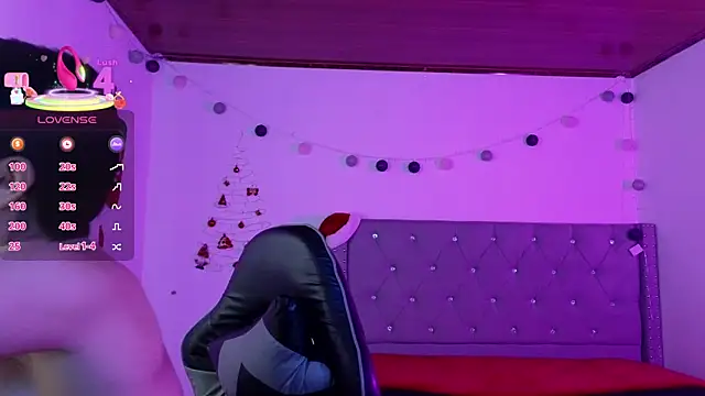 cristal hilton 10 online show from December 2025 04:14:01 AM