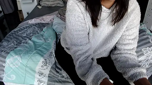 Snapshot of lynagreen01 chatting on October 2025 09:33:02 AM lynagreen01 online show from October 2025 09:33:02 AM