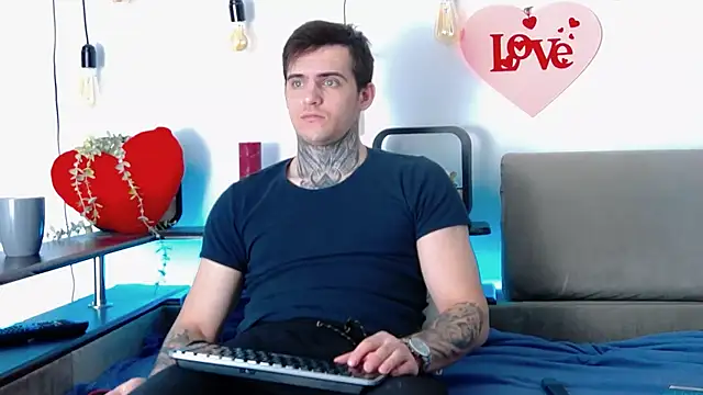 Snapshot of CarterCole chatting on February 2025 06:53:02 AM CarterCole online show from February 2025 06:53:02 AM