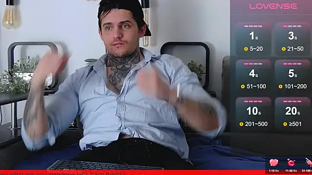 Snapshot of CarterCole chatting on March 2025 04:36:02 PM CarterCole online show from March 2025 04:36:02 PM