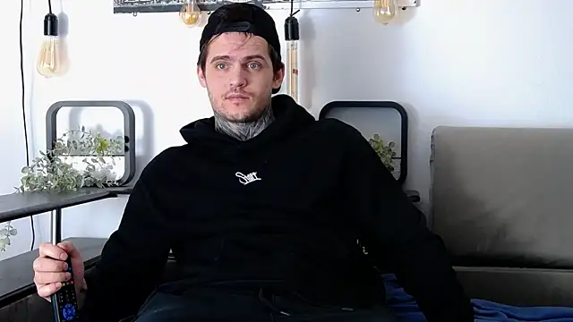 Snapshot of CarterCole chatting on March 2025 01:34:01 PM CarterCole online show from March 2025 01:34:01 PM