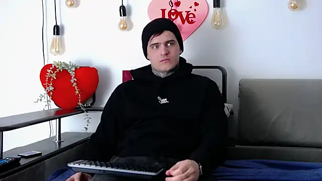 Snapshot of CarterCole chatting on February 2025 07:49:01 AM CarterCole online show from February 2025 07:49:01 AM