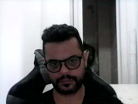 Snapshot of HornyBeachBoyBR chatting on July 2026 02:24:01 PM HornyBeachBoyBR online show from July 2026 02:24:01 PM