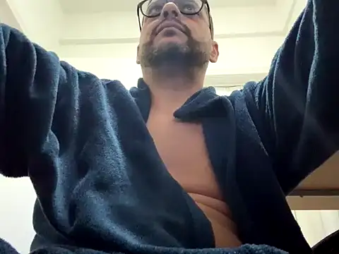 Snapshot of HornyBeachBoyBR chatting on July 2026 02:36:02 PM HornyBeachBoyBR online show from July 2026 02:36:02 PM