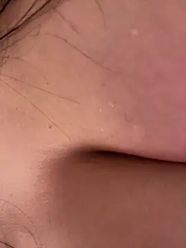 izanmiller2001 online show from December 2025 06:53:01 PM