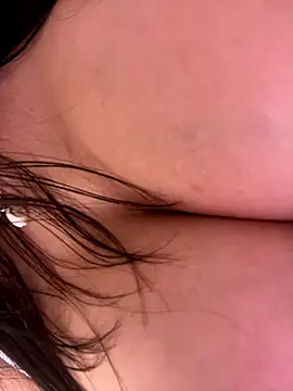 izanmiller2001 online show from November 2025 06:30:01 PM