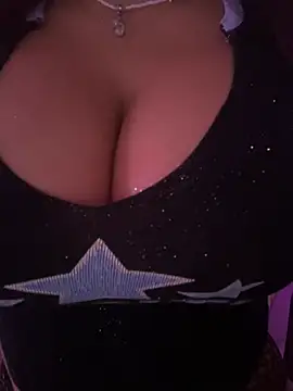 izanmiller2001 online show from March 2026 03:30:02 AM