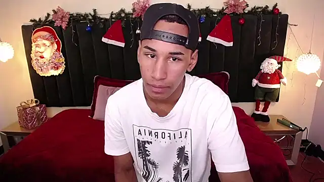 soft attraction online show from November 2025 07:47:02 PM