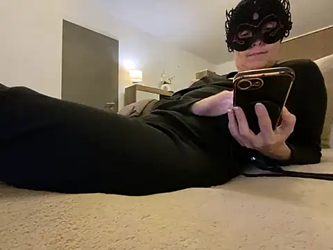 Marilou1983 online show from February 2026 10:07:01 PM